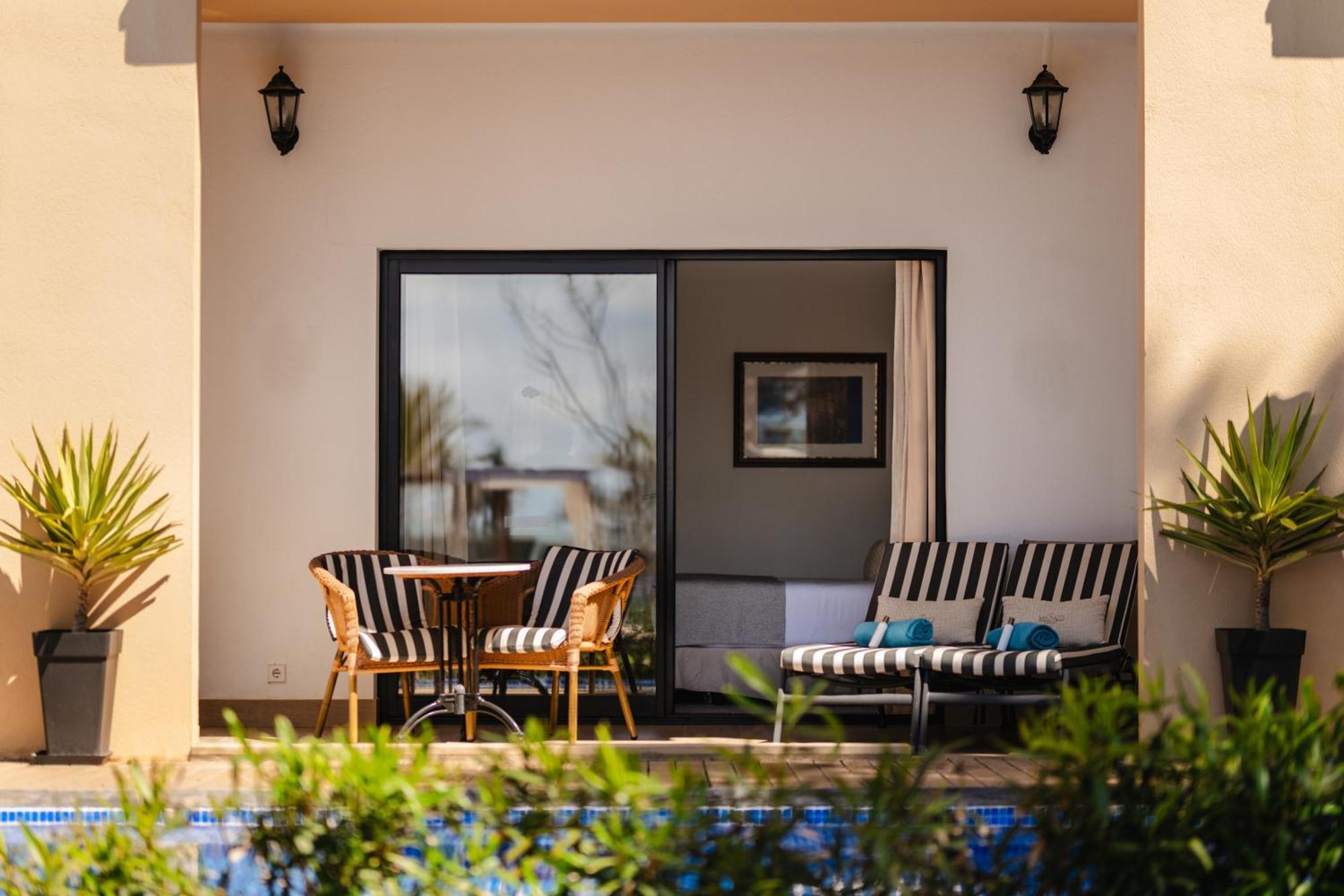 Secrets Mallorca Villamil Resort & Spa - Adults Only パゲラ エクステリア 写真 A sliding door