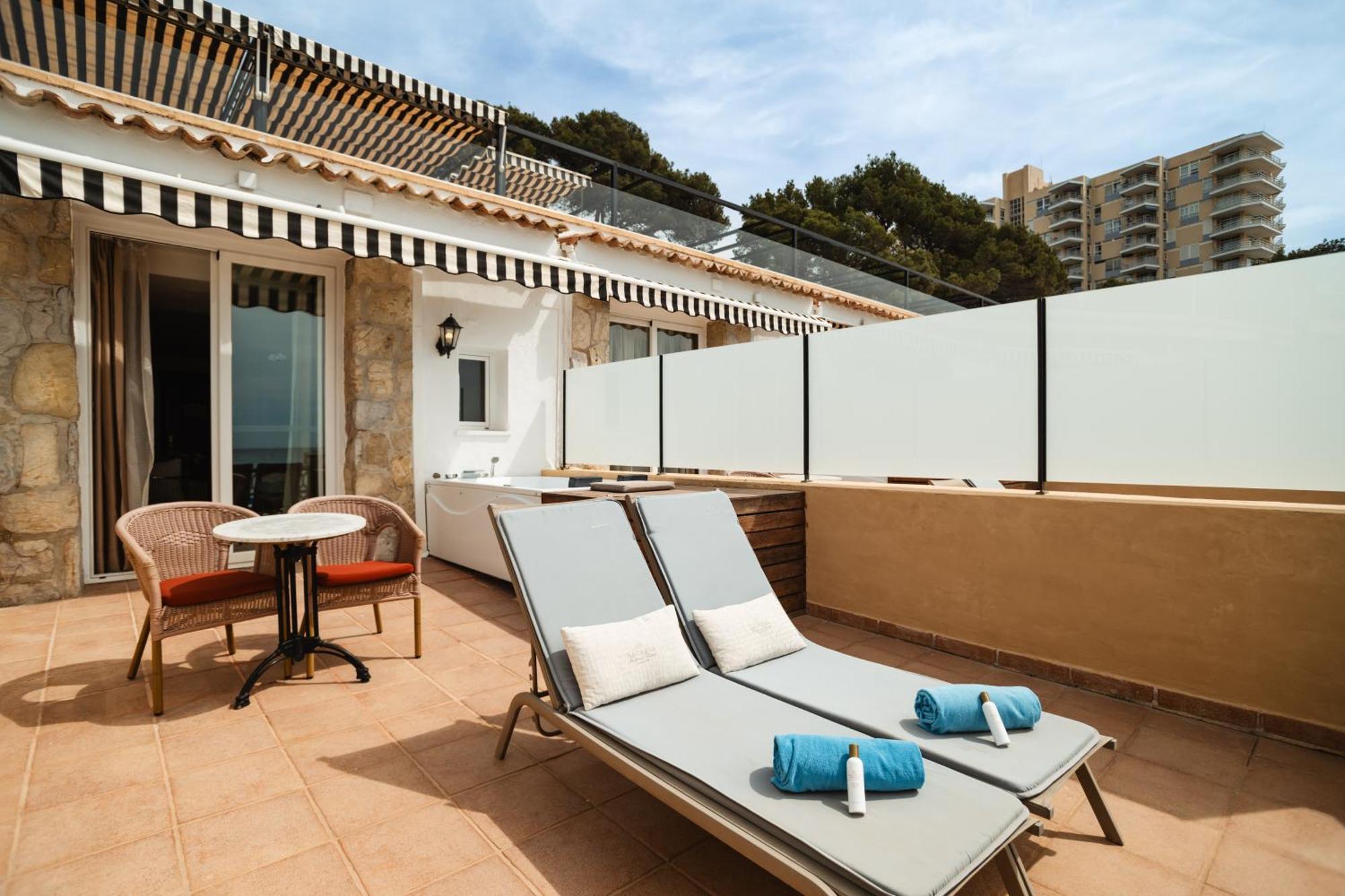 Secrets Mallorca Villamil Resort & Spa - Adults Only パゲラ エクステリア 写真 Terrace of a suite