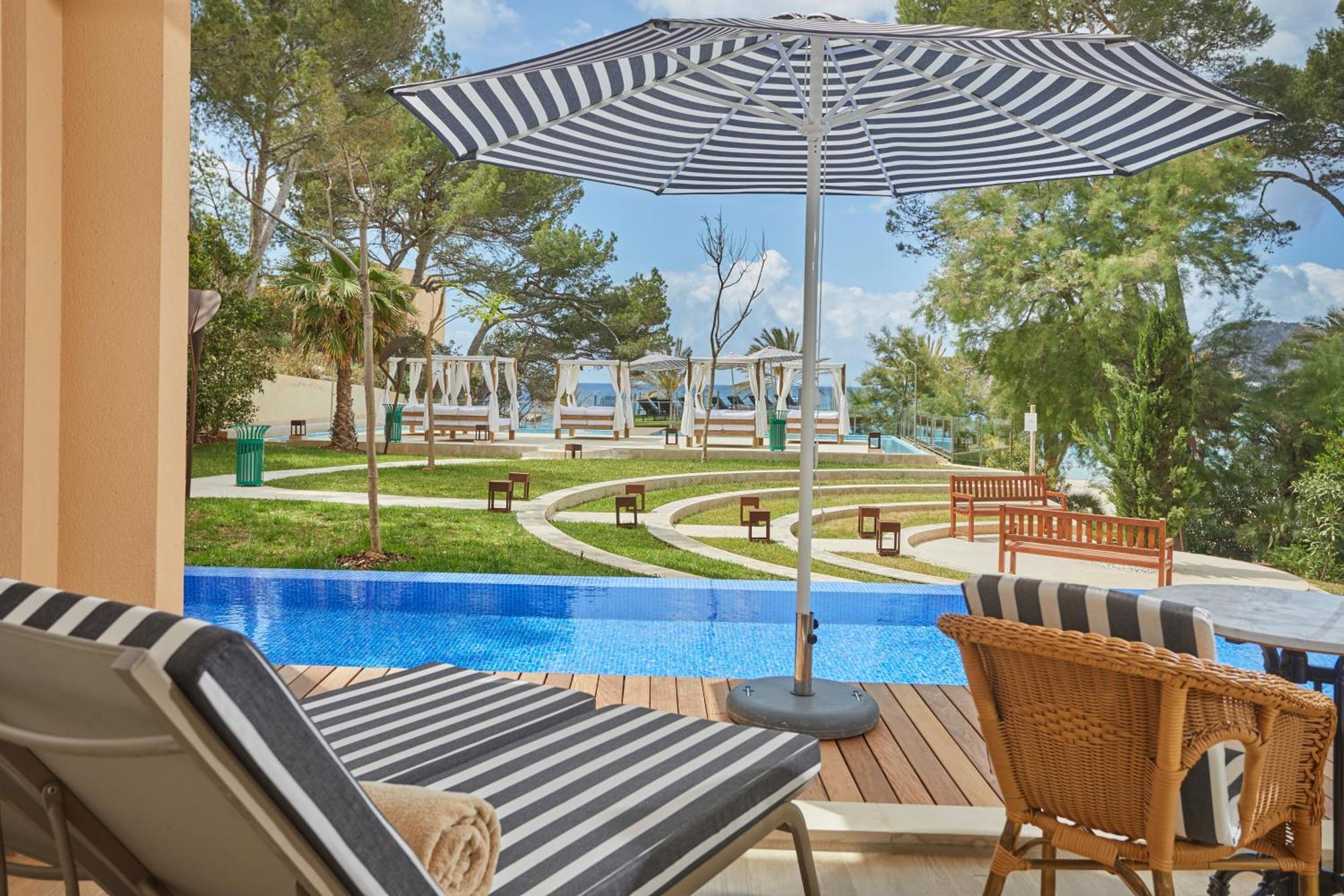 Secrets Mallorca Villamil Resort & Spa - Adults Only パゲラ エクステリア 写真 The hotel's pool