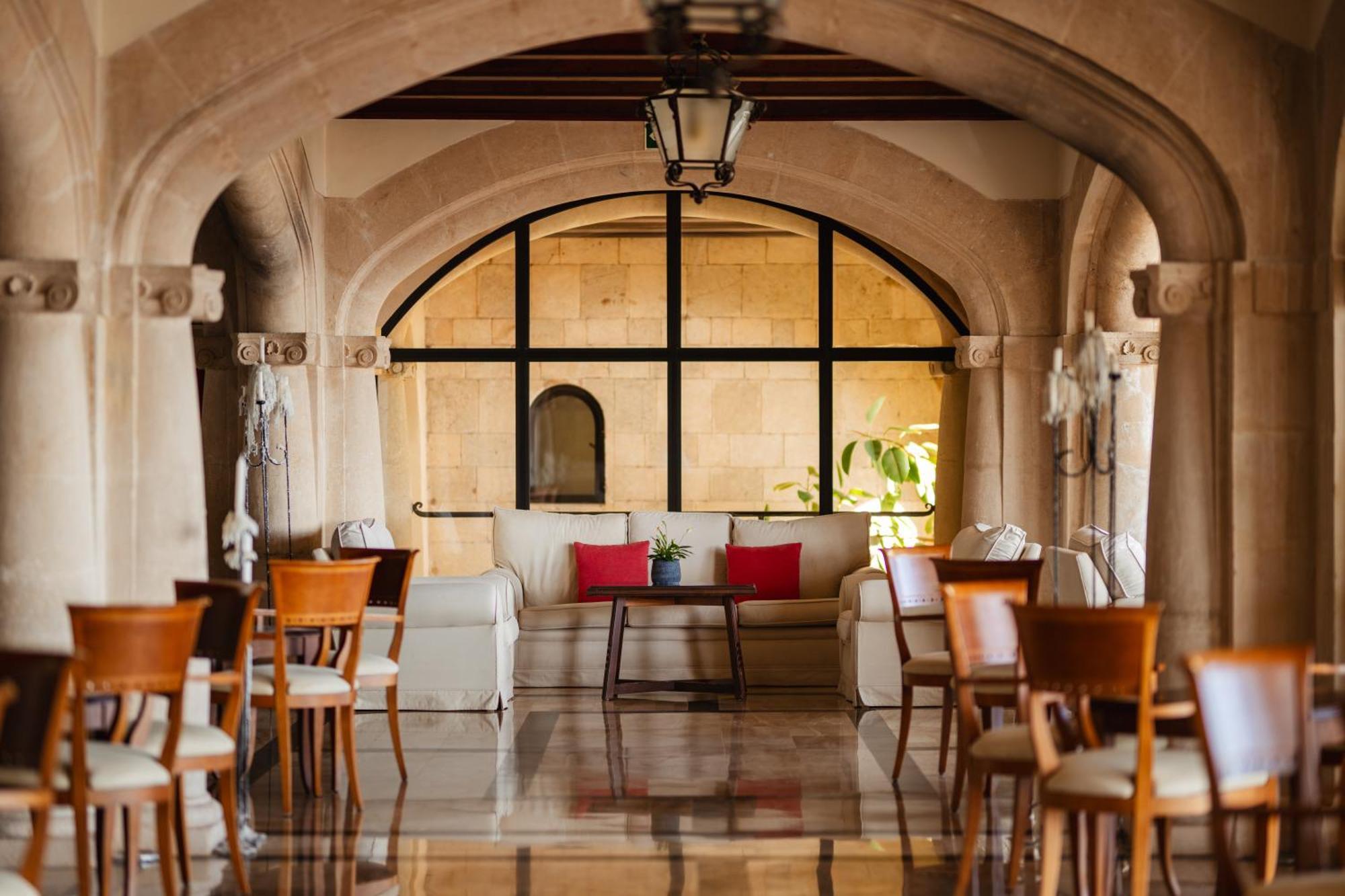 Secrets Mallorca Villamil Resort & Spa - Adults Only パゲラ エクステリア 写真 The lobby of the hotel