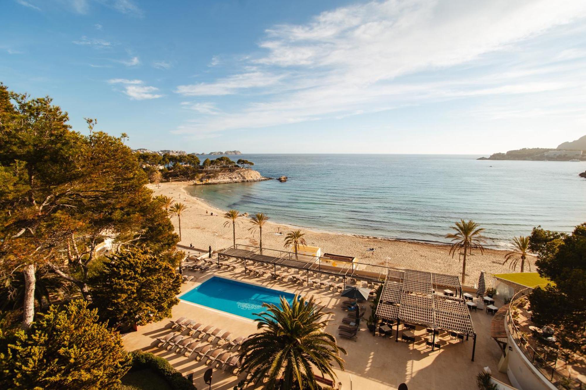 Secrets Mallorca Villamil Resort & Spa - Adults Only パゲラ エクステリア 写真 View of the beach
